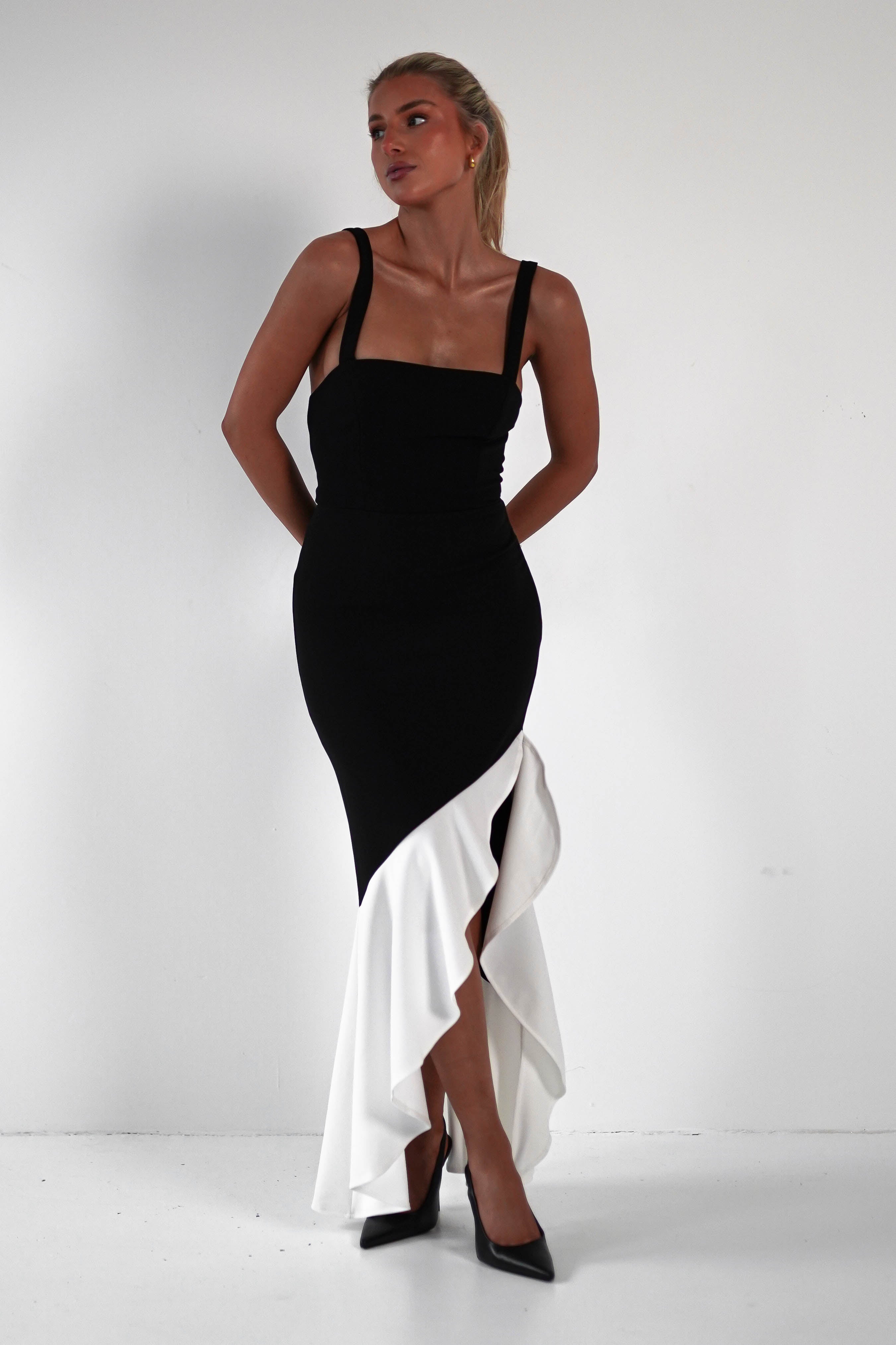 Amelia Contrast Maxi Dress | Black/White