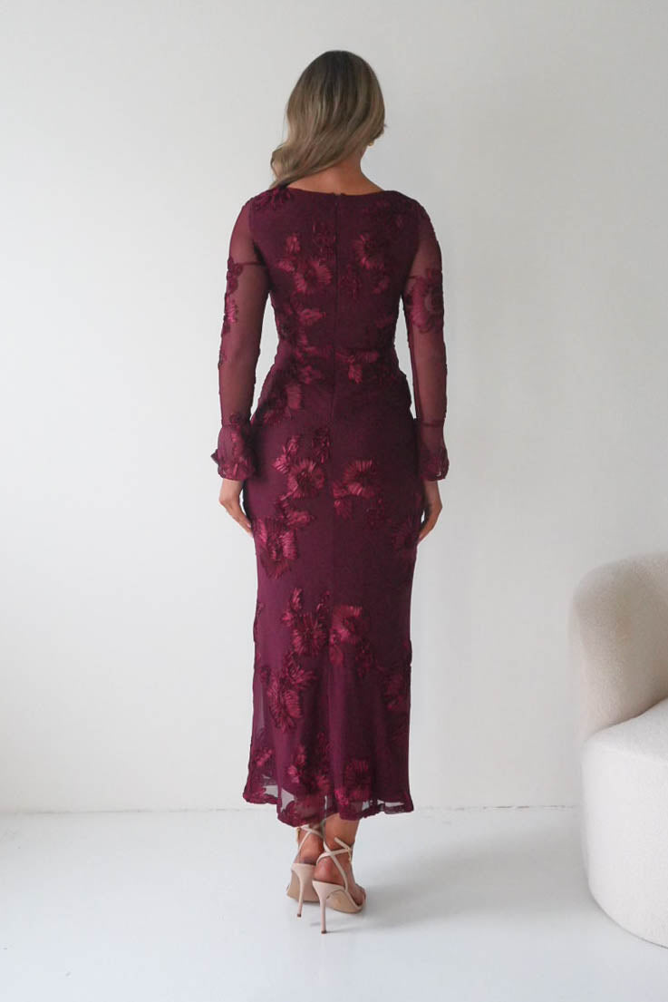 Oh Hello Clothing Dresses Amelita Long Sleeve Textured Maxi Dress | Wine