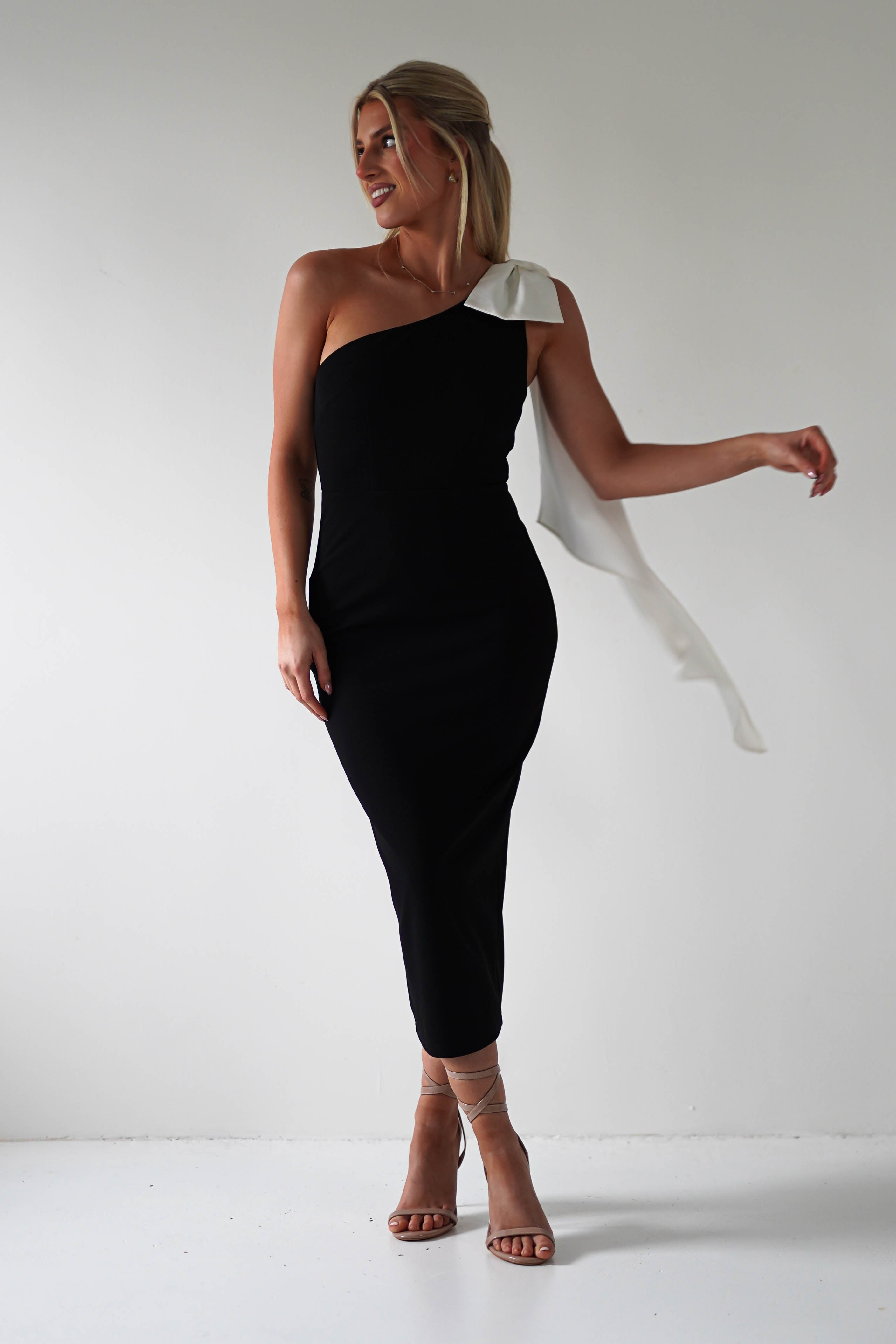 Camella Bodycon Bow Detail Midi Dress | Black