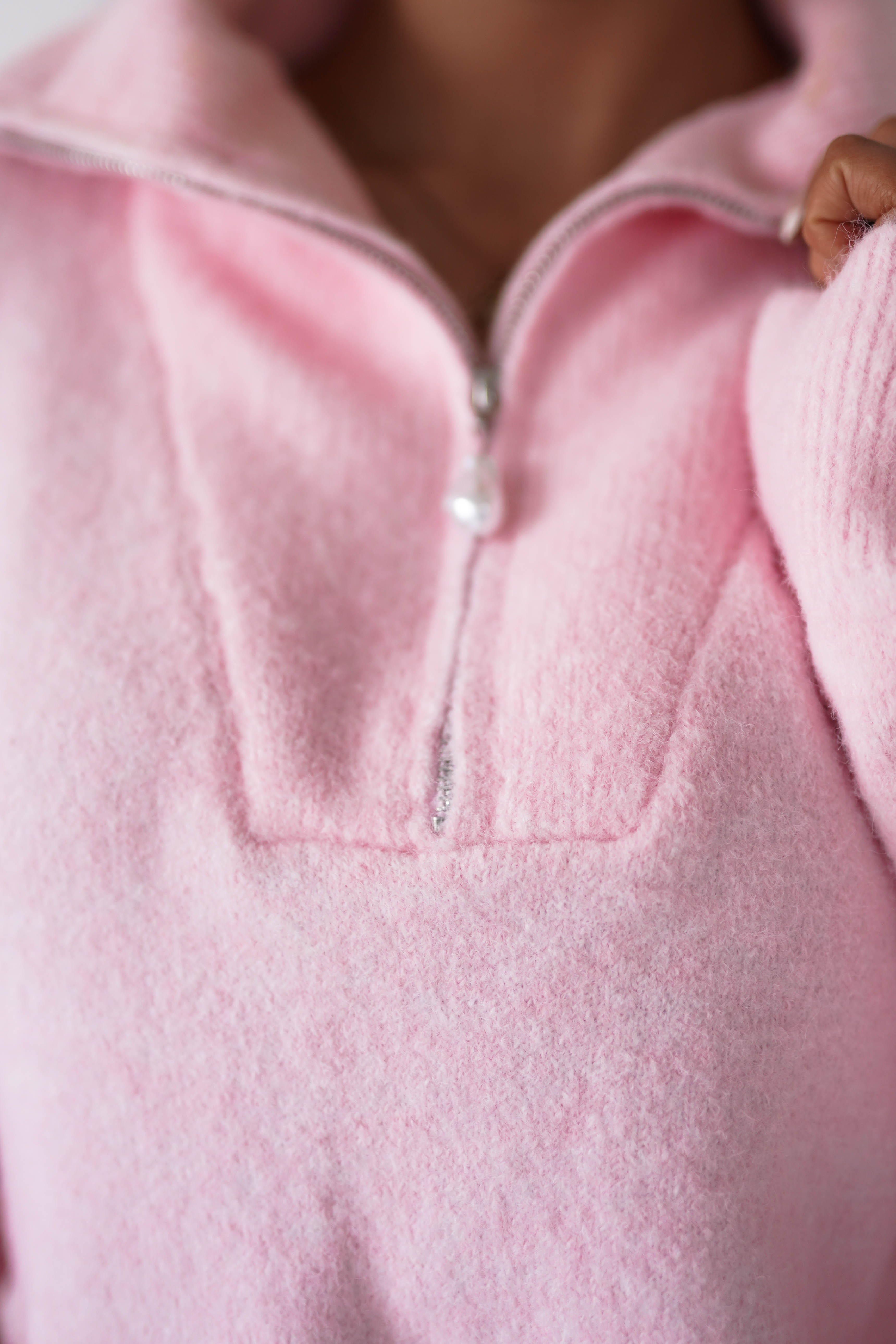 Oh Hello Clothing Women > Clothing > Knitwear ONE SIZE (6/12) Chaney Half Pink Zip Jumper | Pink