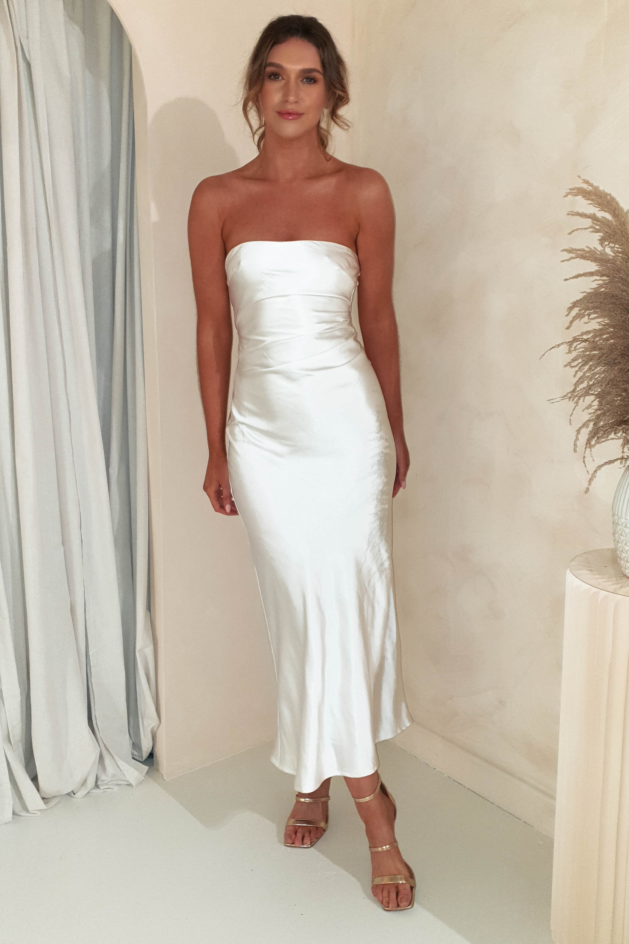 done-516090-white-strapless-dress-white-f-p-dress-52450408038741.jpg