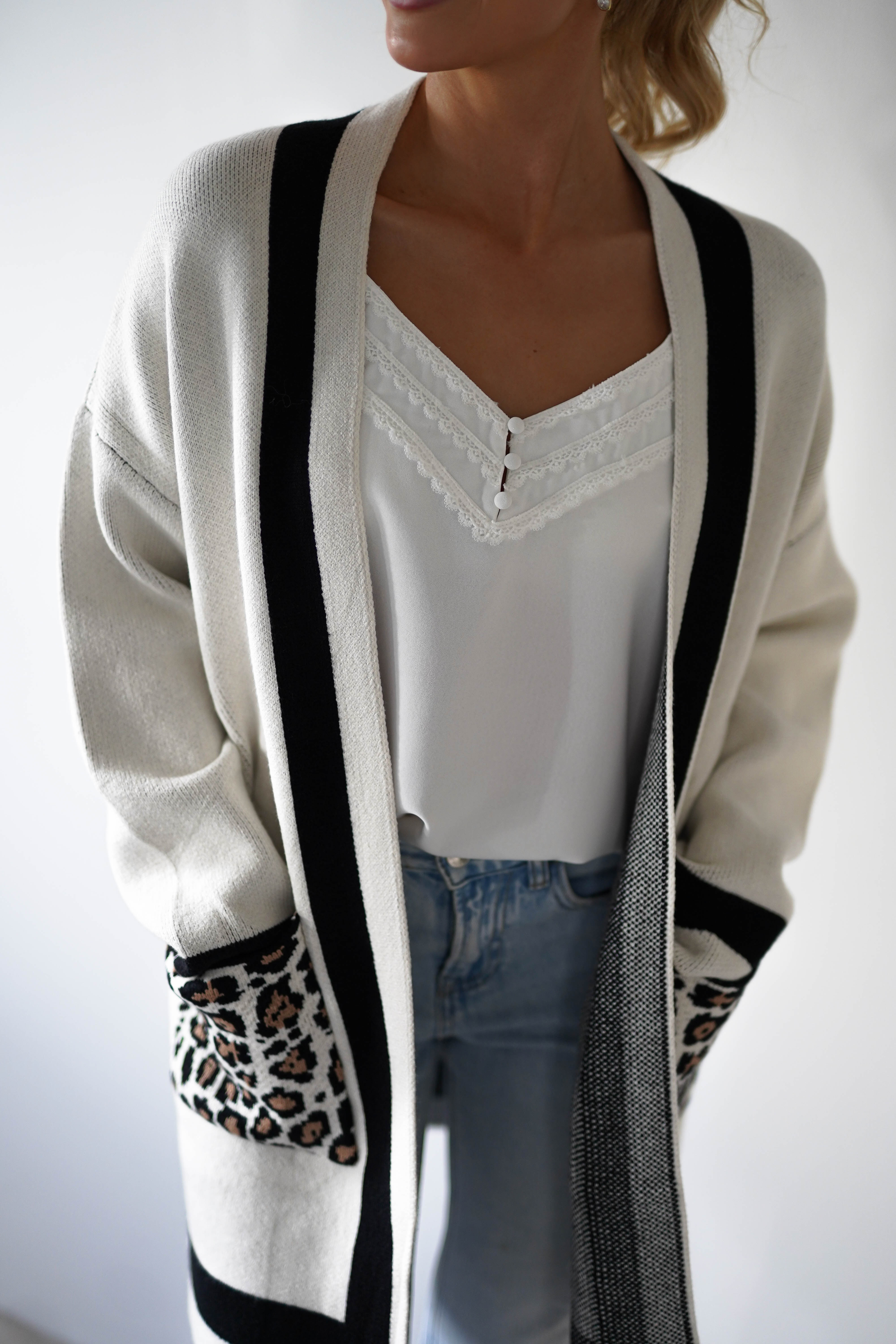 Tadriah Leopard Print Detail Cardigan