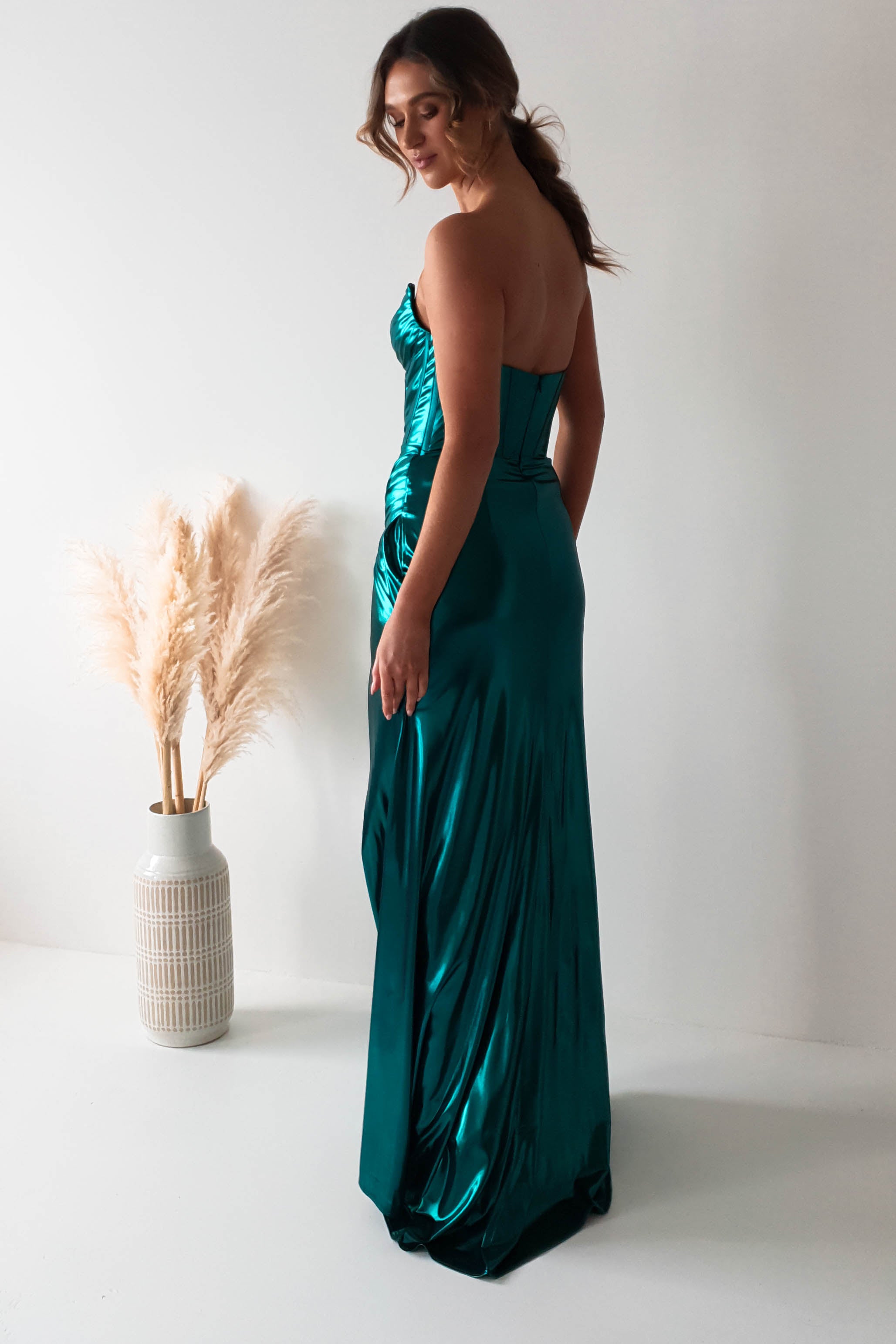 Jeanise Metallic Coset Gown | Green