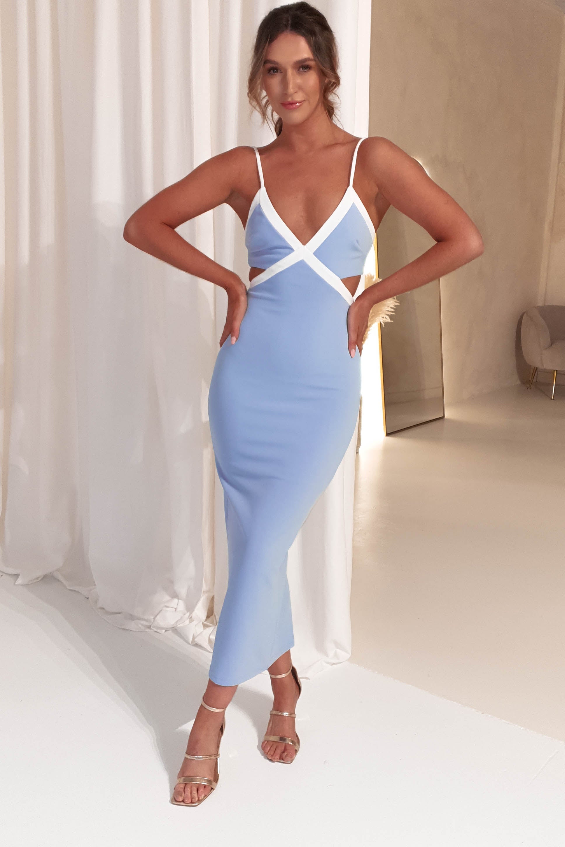 done-cm6329d-blue-amd-white-bodycon-midi-with-cut-out-at-waist-blue-kaarlo-dresses-52450420851029.jpg
