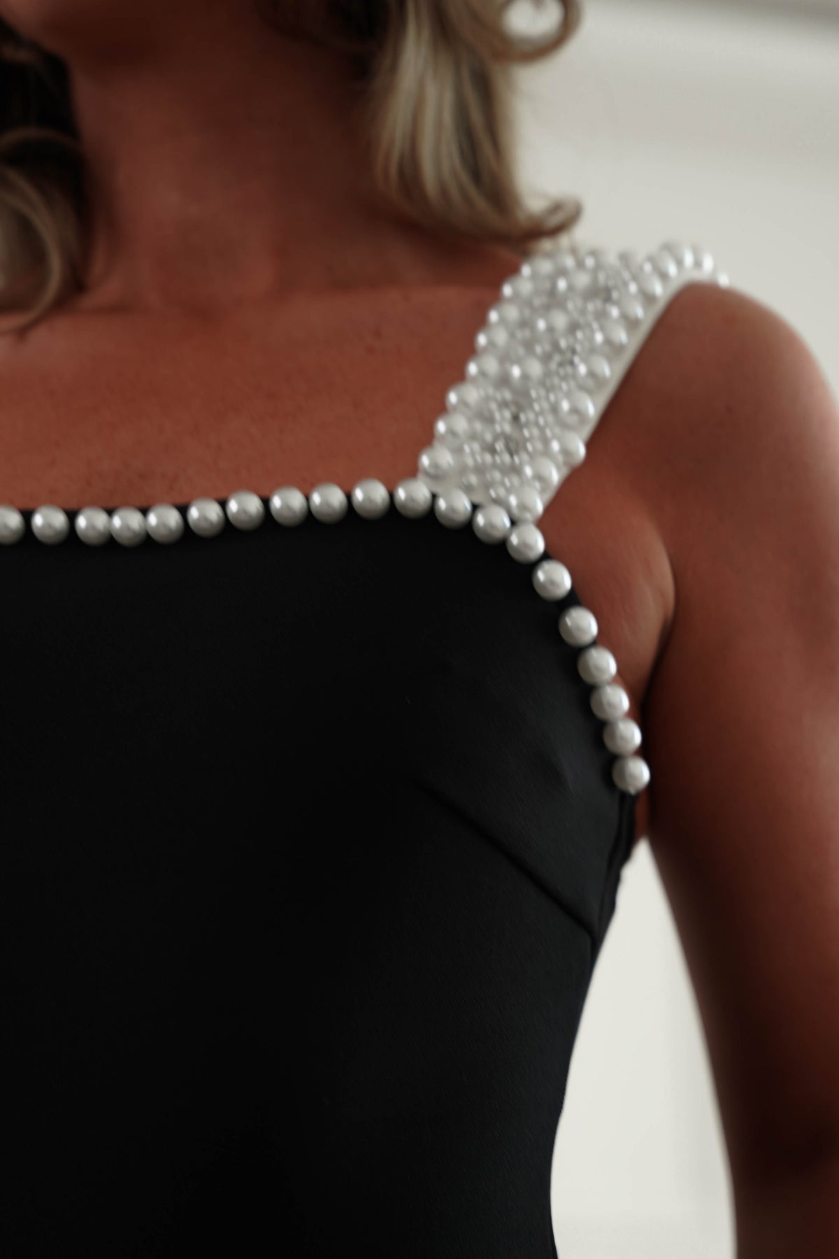 Oh Hello Clothing Women > Clothing > Dresses *DONE-F&P|613376 |black dress with white embellishment