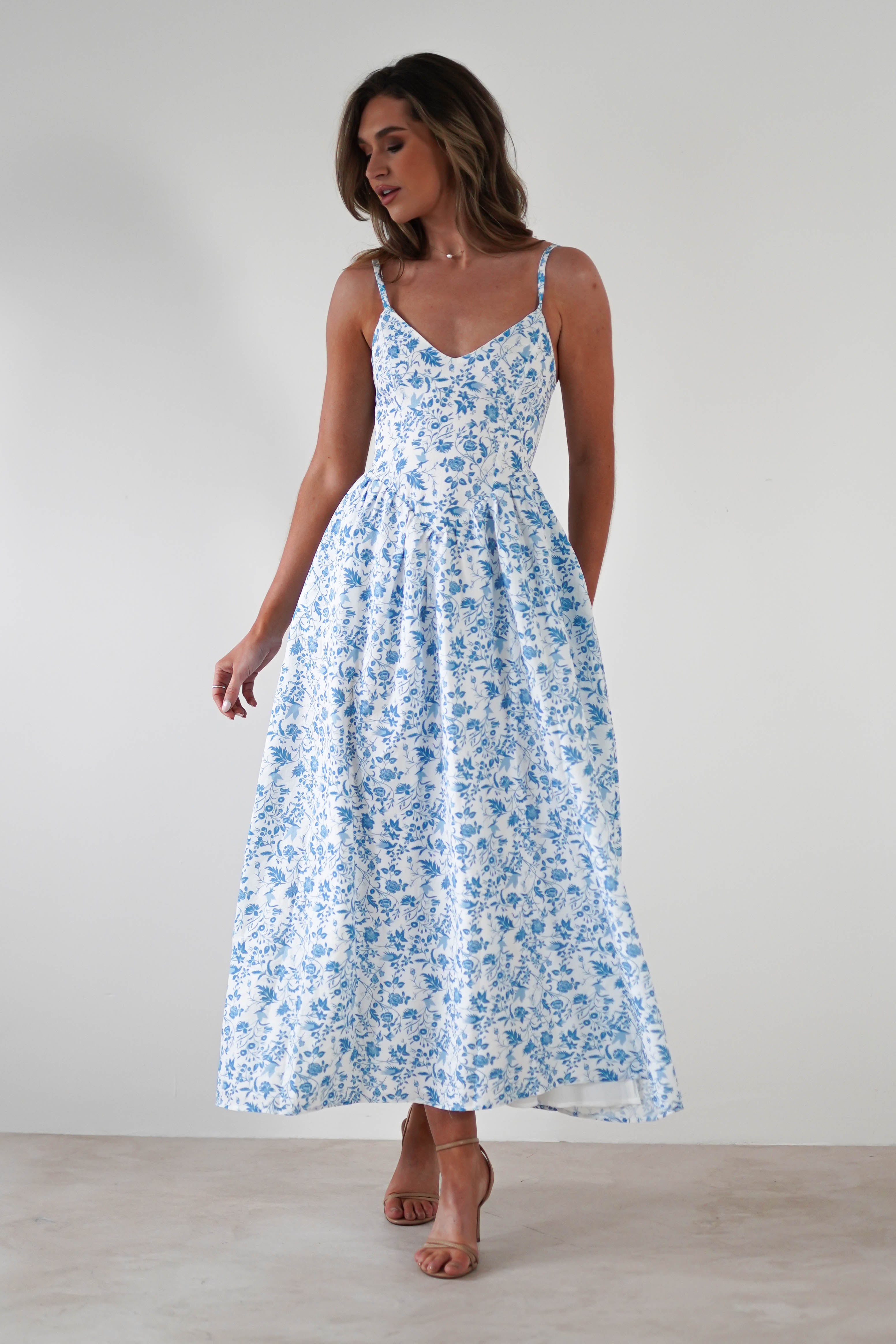 Carolyn Floral Print Maxi Dress | Blue/White