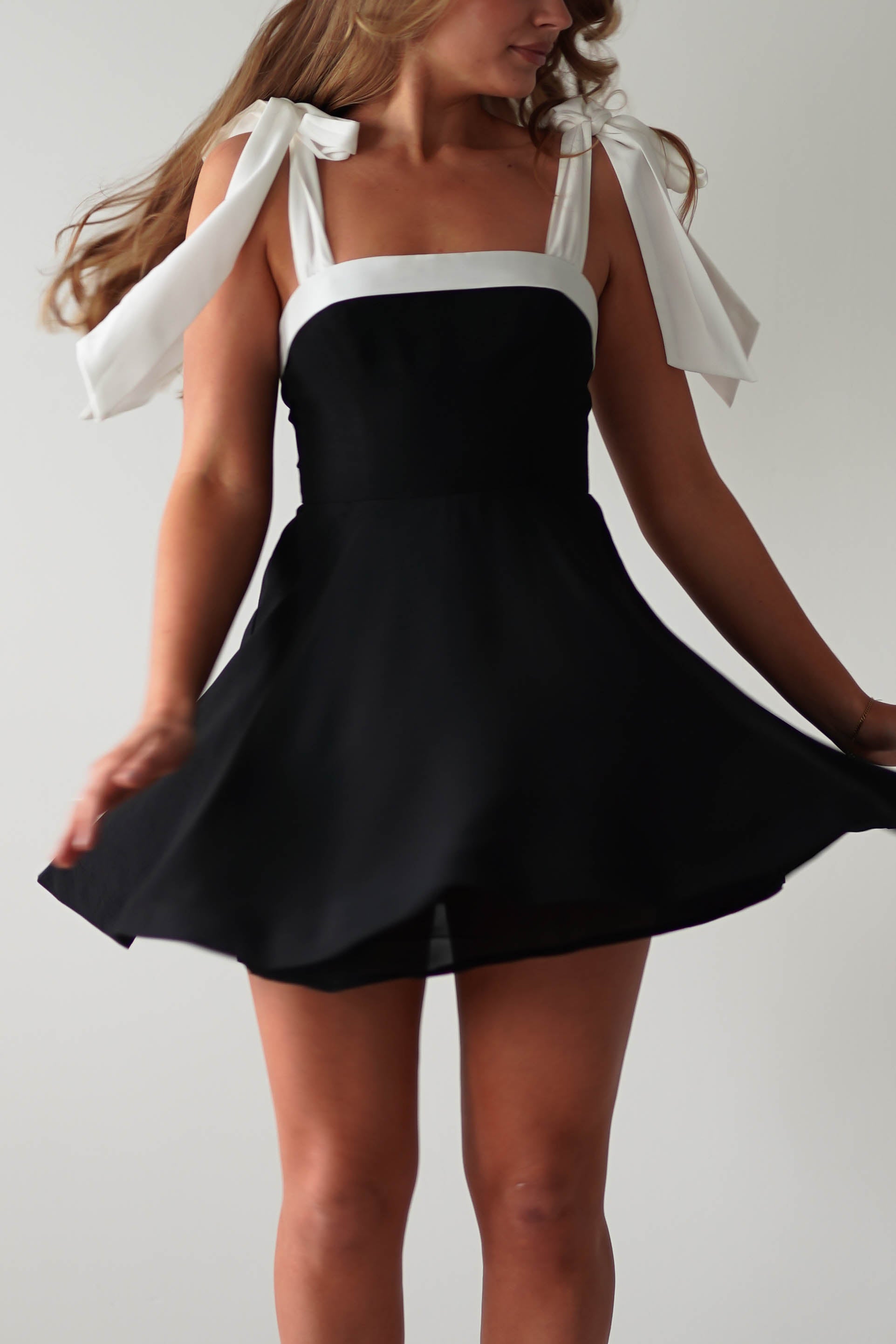 Madison Mini Dress | Monochrome