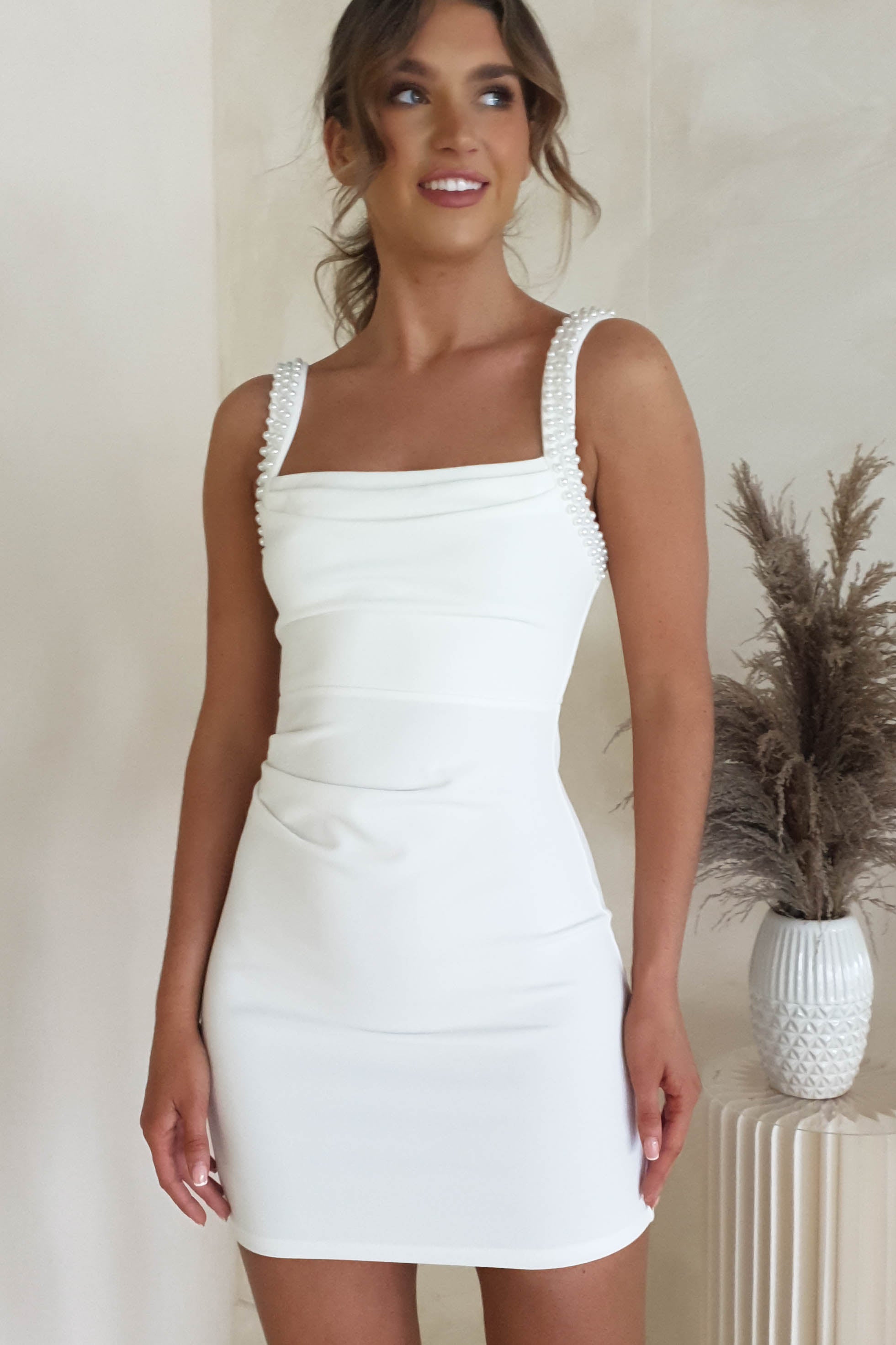 done-new-tassie-mini-with-pearls-white-sample-dresses-51131254309205.jpg