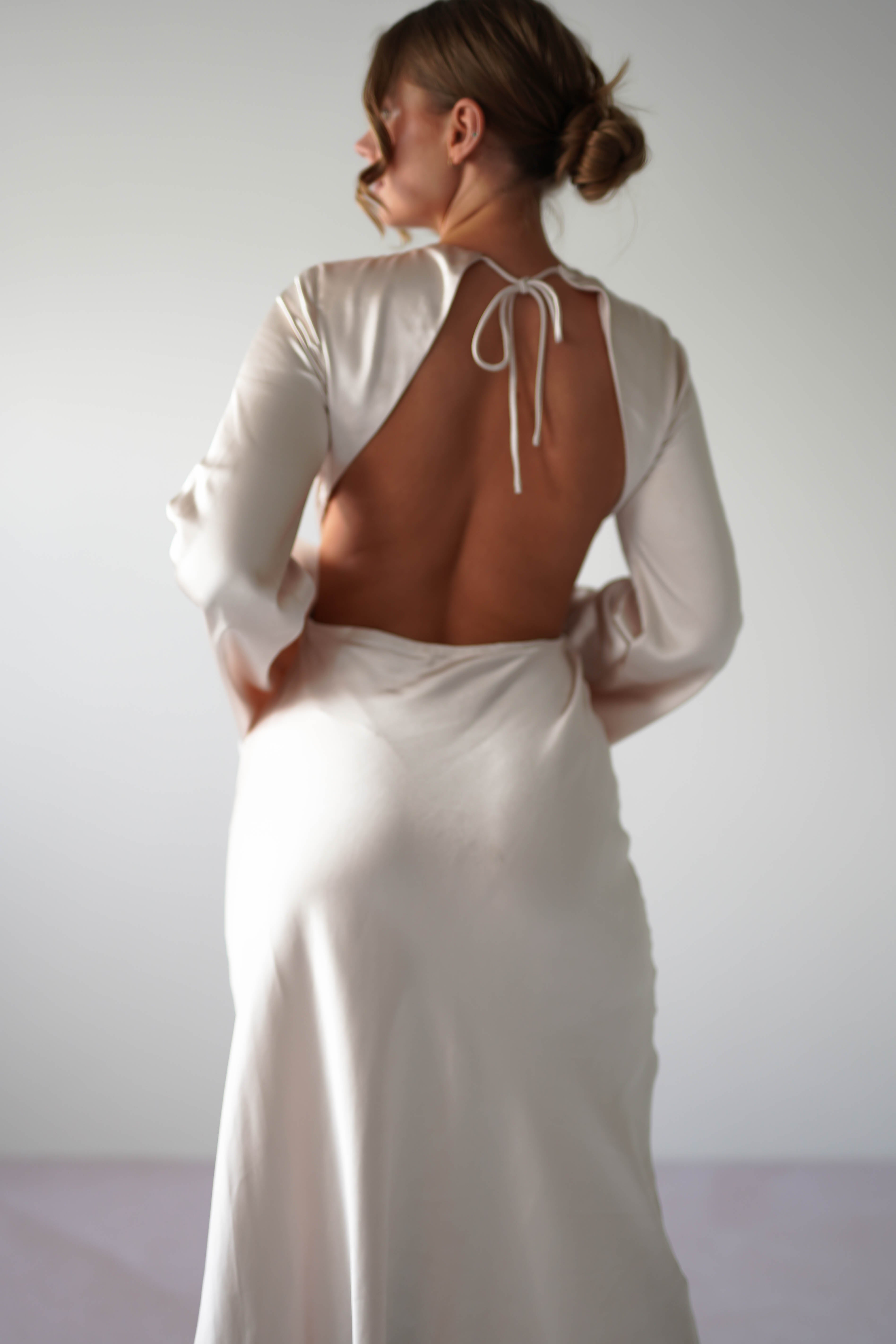 Vivian Long Sleeve Midi Dress | Champagne