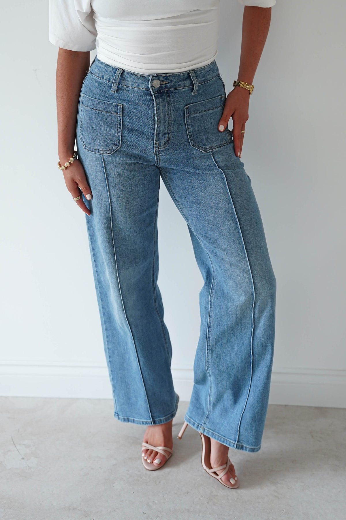 ANA & LUCY TROUSERS Enelia Wide Straight Jeans | Light Wash