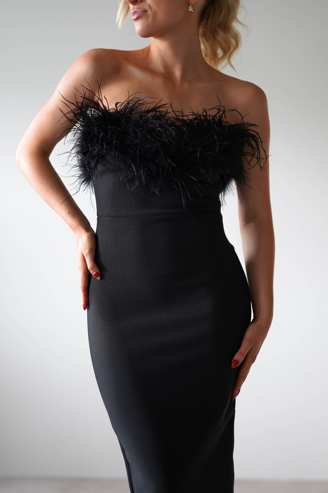 Gabbie Feather Bodycon Bandage Dress | Black | Oh Hello Clothing | S (8)