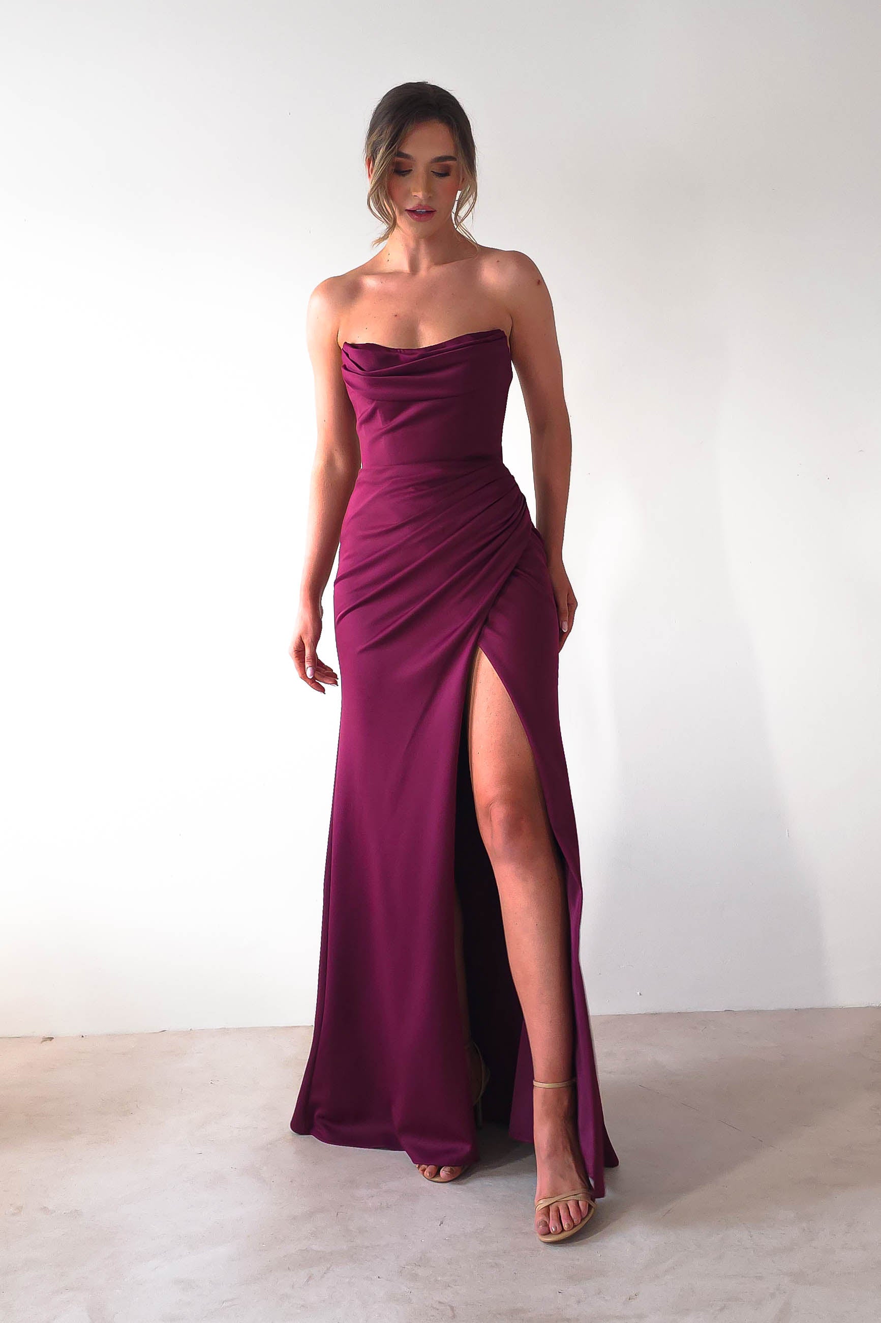 Grasie Bodycon Strapless Gown | Wine