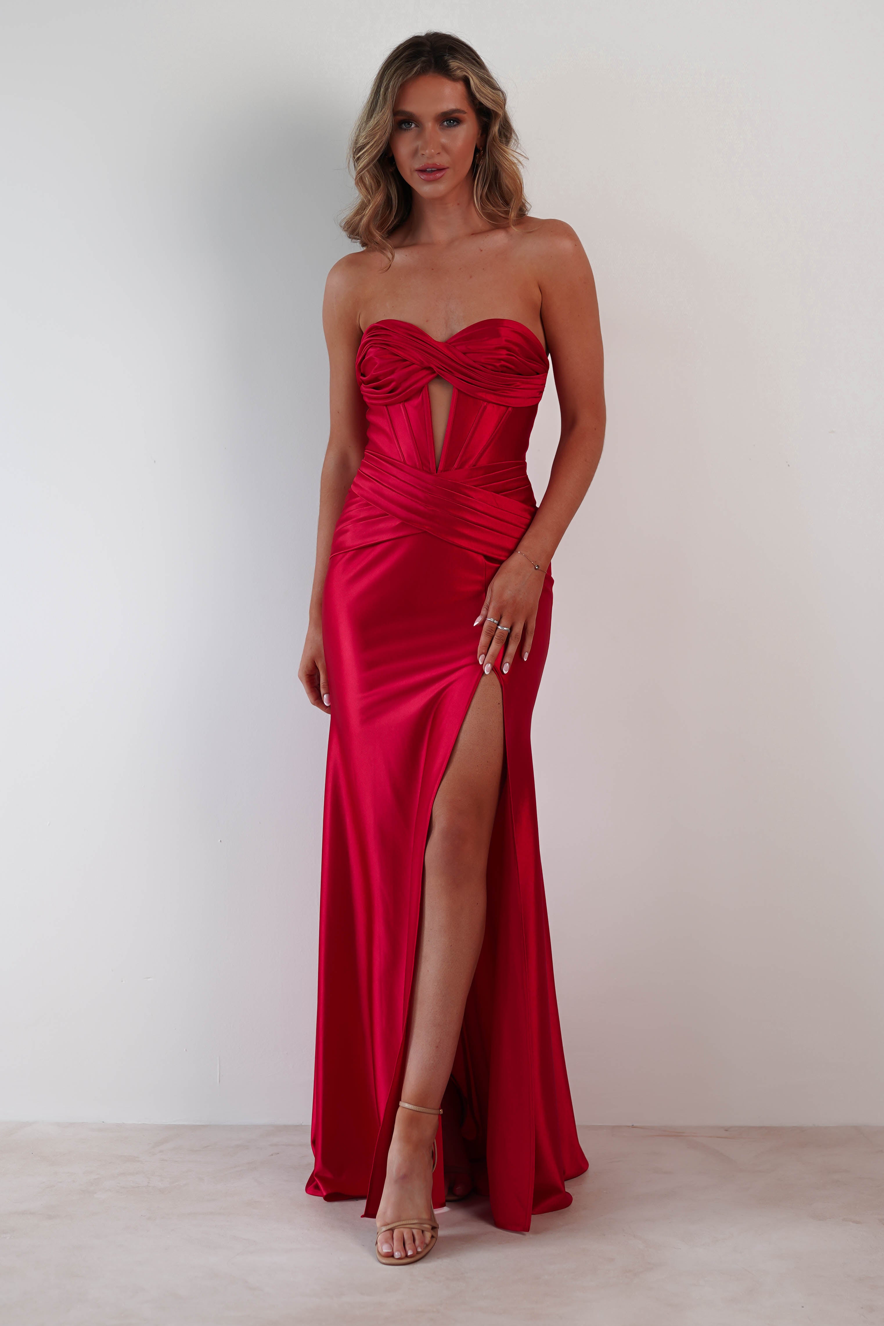 Karra Bodycon Strapless Gown | Red