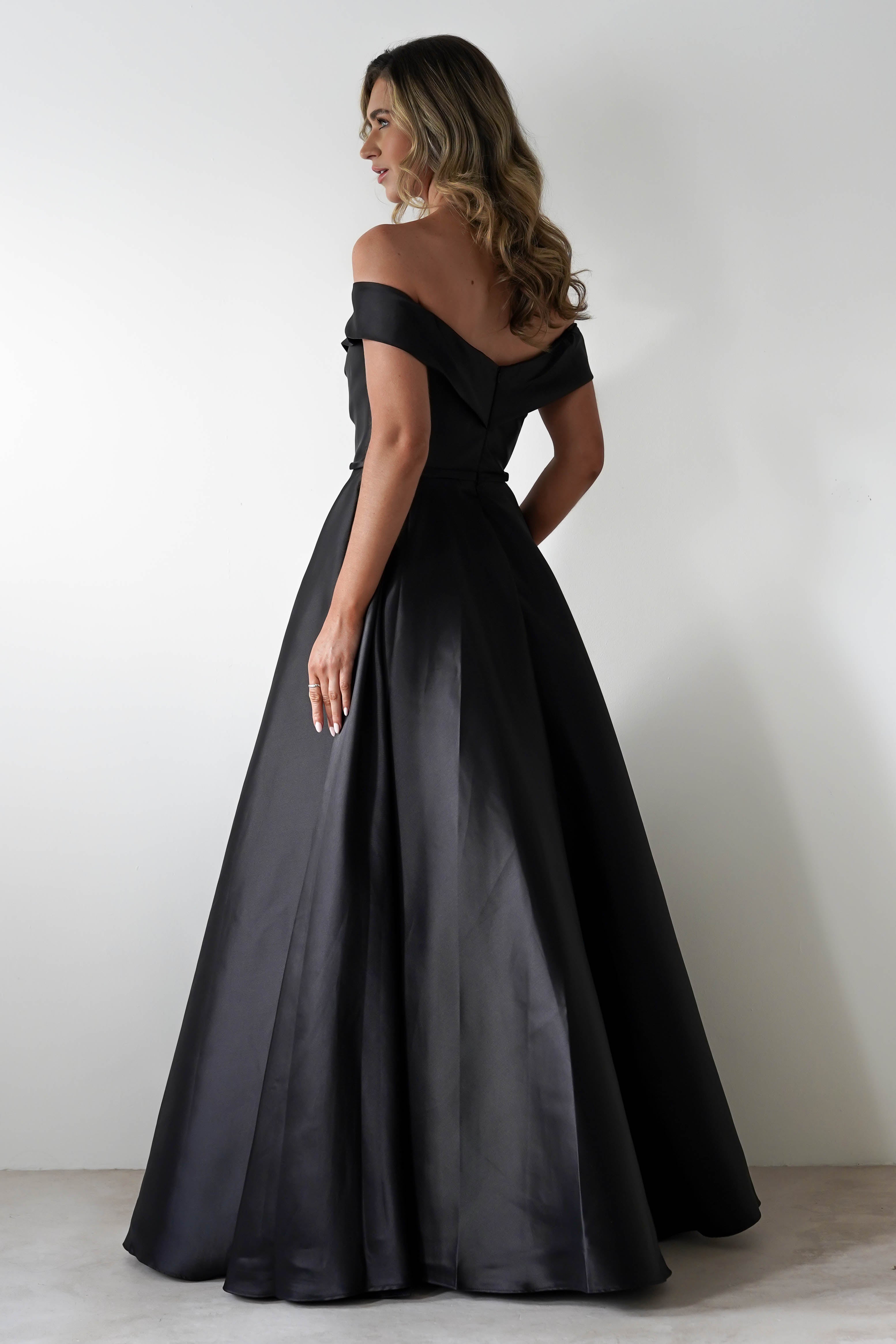 Katniss Off The Shoulder Gown | Black