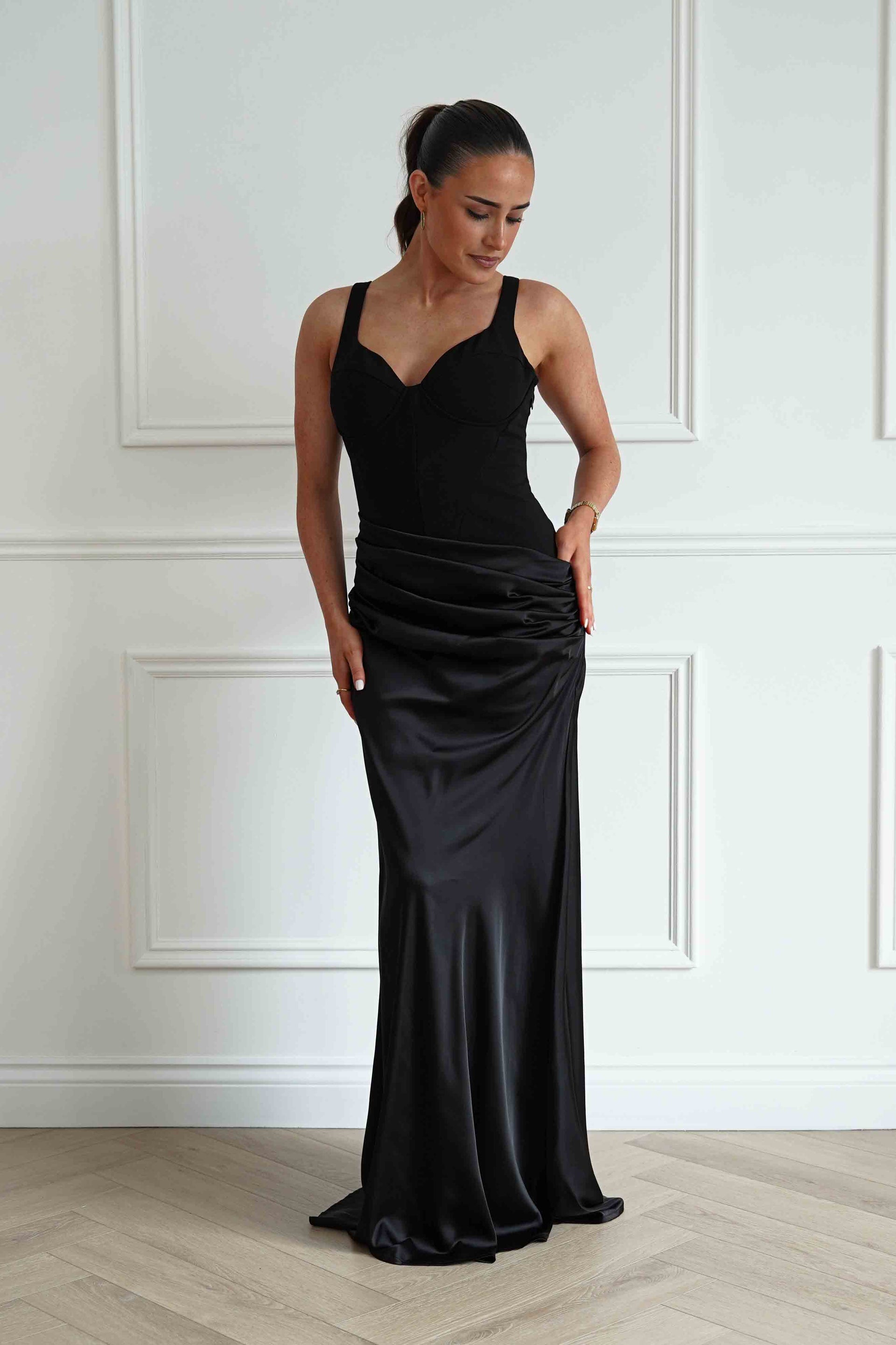 structured black tie dress Rachel Draped Maxi Relaxed fit Model is 59.5 / Quaouag Loafers for Women Size:3X (Fits Pant Size 19)