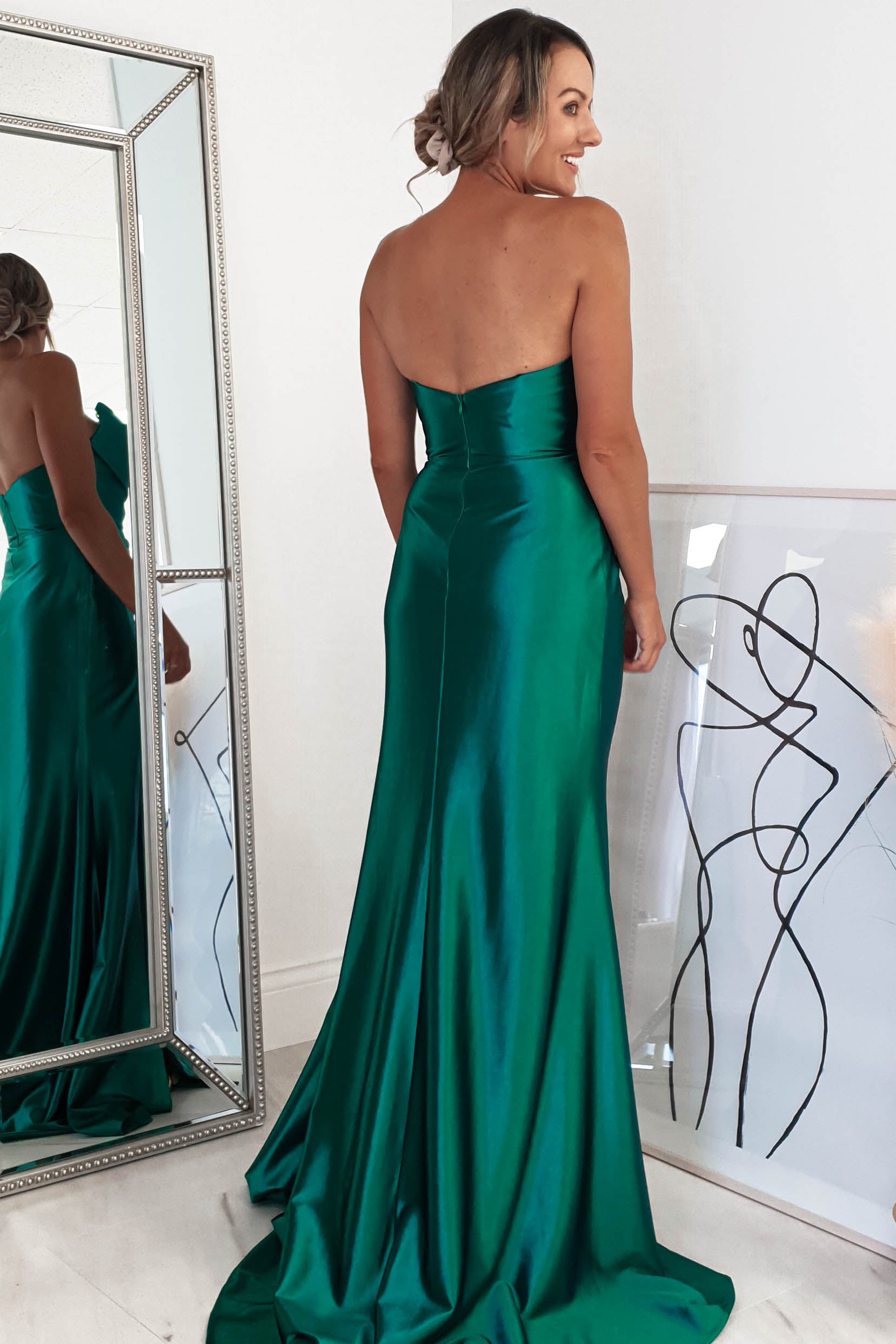 Caralina Fitted Strapless Satin Gown | Emerald Green